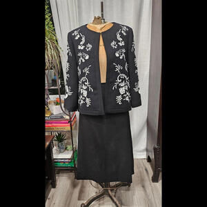 Tahari Embroidered Print Crepe Jacket & Pencil Skirt sz 12/14